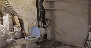Демонтаж сантехкабины в панельном доме - цена от 1045 рублей | Сварной-Мсс